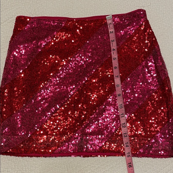 Endless Rose Sparkling Sequin Mini Skirt in Red and Pink - Picture 5 of 6